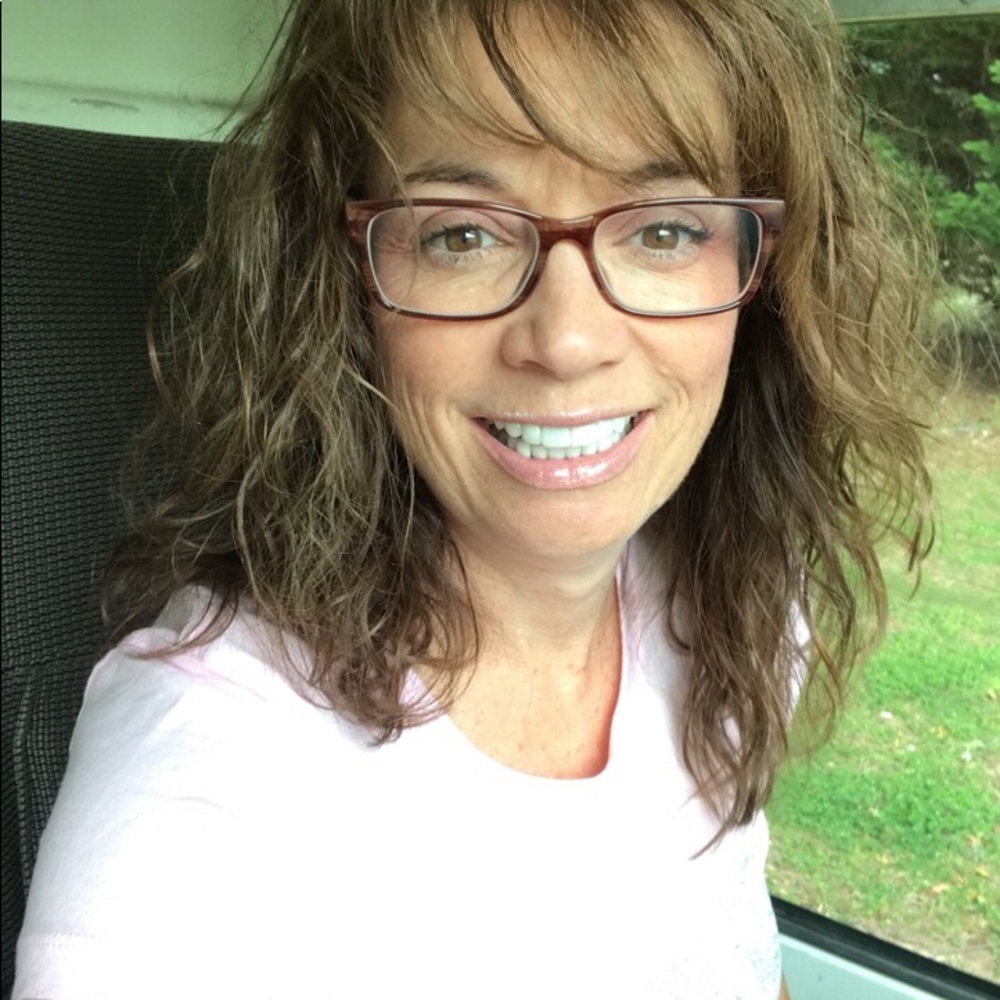 Meet your Posher, Jacqueline